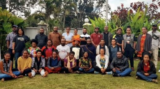 TOT participants in a group photo after the training in Goroka.